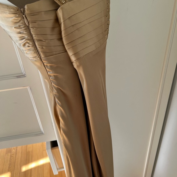 Boutique Golden Gown Maxi Dress Laundry By Shelli Segal - Picture 9 of 16